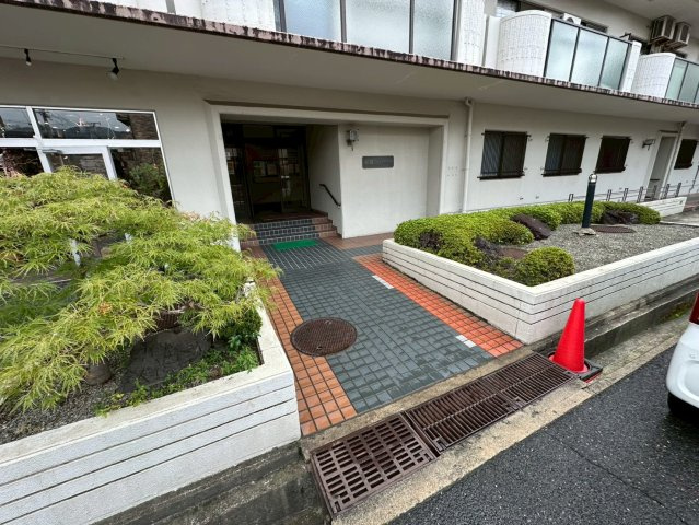 東灘スカイハイツのエントランス