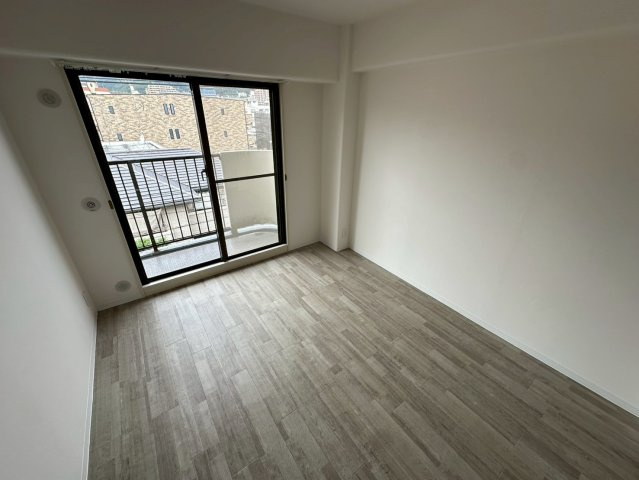 東灘スカイハイツの居間・リビング