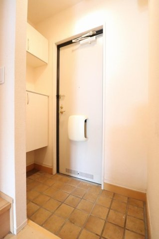 サンライズ武蔵野の玄関