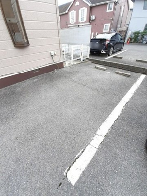 【駐車場】 | メモリーオキ２３３ | 駐車場に車を止められます