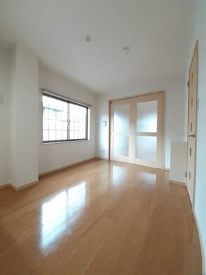 【居間・リビング】 | メモリーオキ２３３ | 居間です