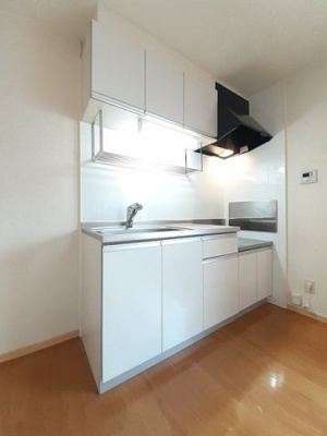 【キッチン】 | メモリーオキ２３３ | コンパクトなキッチンで掃除もラクラク