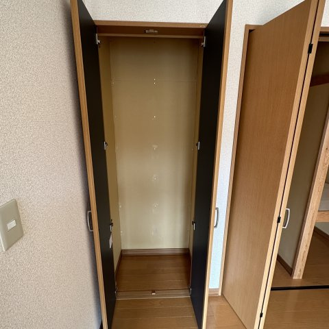 ハイツユウリナの収納