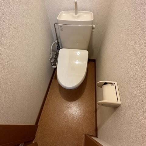 ハイツユウリナのトイレ