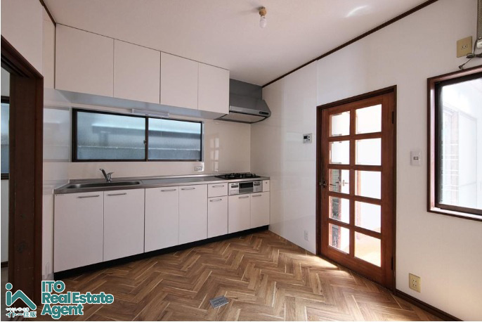 北区西賀茂北川上町　中古戸建のキッチン