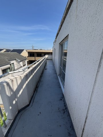 ＬＥＯ拾八番館のバルコニー