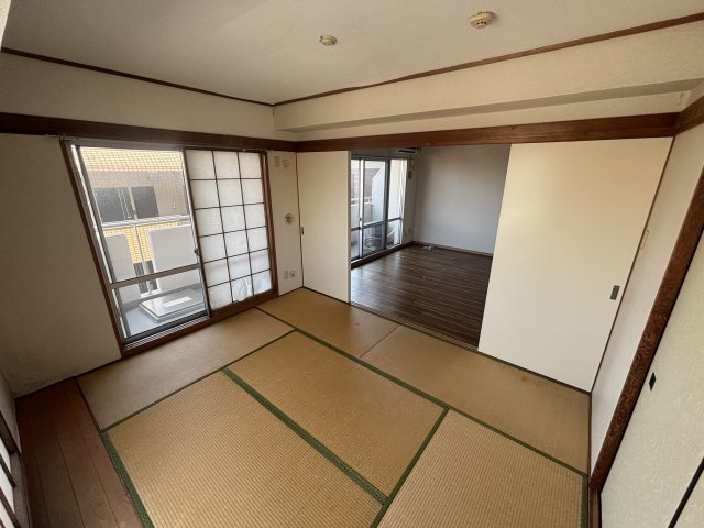 ＬＥＯ拾八番館の和室