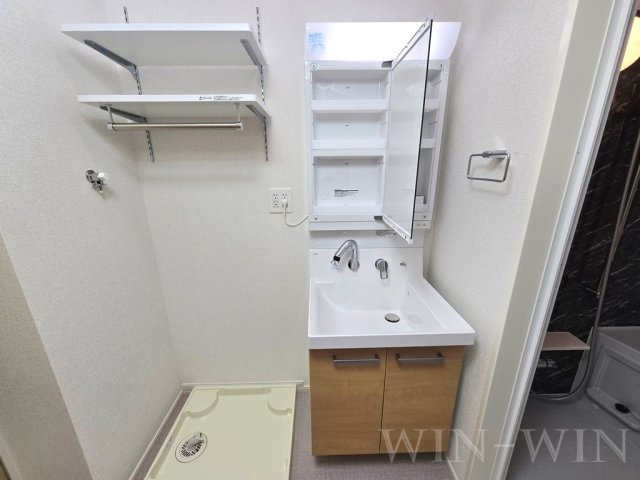 フリーデンハイム小浜の独立洗面台