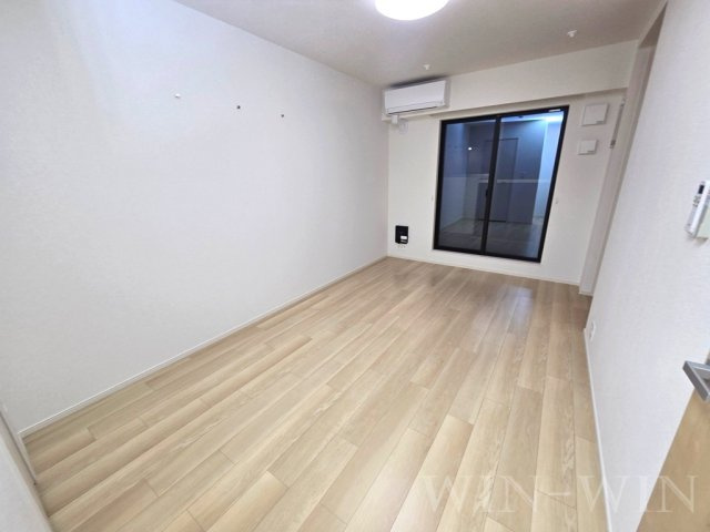 フリーデンハイム小浜の居間・リビング