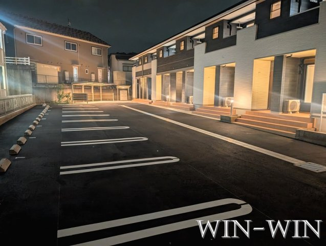 フリーデンハイム小浜の駐車場