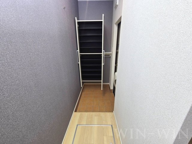 フリーデンハイム小浜の居間・リビング