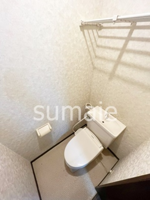 上小ハイツのトイレ|温水洗浄便座付きのトイレ