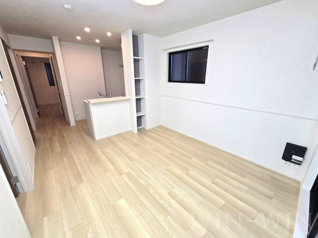 アイビー コート Aの居間・リビング