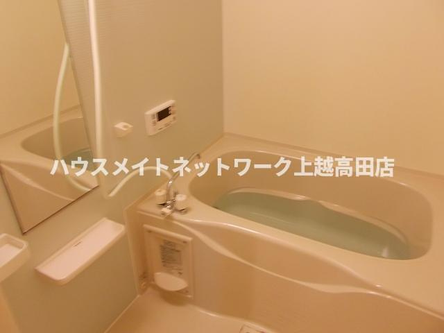 桜二番館の浴室|追焚機能付