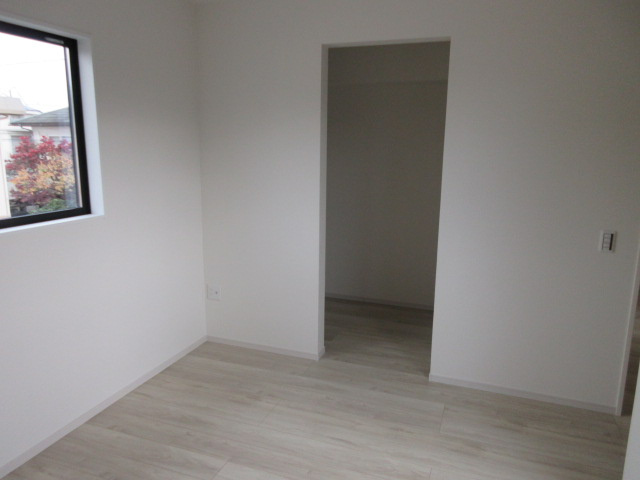 【仲介手数料無料】新築戸建　東松山市石橋1790-36（全1棟）の洋室