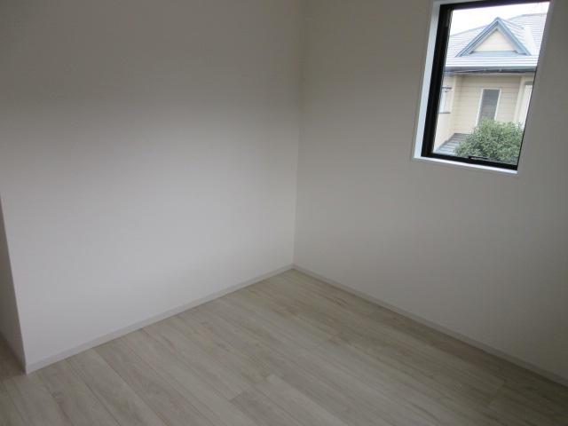 【仲介手数料無料】新築戸建　東松山市石橋1790-36（全1棟）の洋室