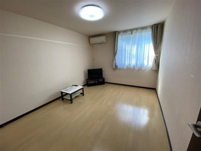 【居間・リビング】 | レオネクストニシダイ | ゆったり過ごせるリビングです