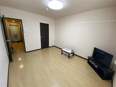 【居間・リビング】 | レオネクストニシダイ | ゆったりとした居間です