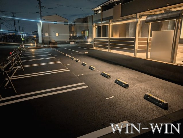 ブルーデイジーの駐車場