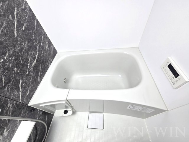 ブルーデイジーの浴室