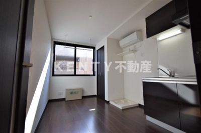 【居間・リビング】 | ＤＥＮ鶴見市場 | ゆったり過ごせるリビングです