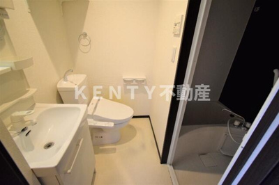 【トイレ】 | ＤＥＮ鶴見市場 | 落ち着いた色調のトイレです