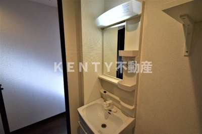 【独立洗面台】 | ＤＥＮ鶴見市場 | 独立洗面台で身支度をすべて済ませてしまいましょう