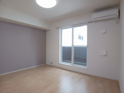 【居間・リビング】 | ノースフィオーレ鶴見緑地 | ゆったり過ごせるリビングです