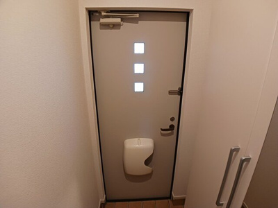 【玄関】 | ノースフィオーレ鶴見緑地 | シンプルで使いやすい玄関です