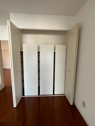 ロータリー宝塚南口の収納|ちょっとした収納スペースも充実しています