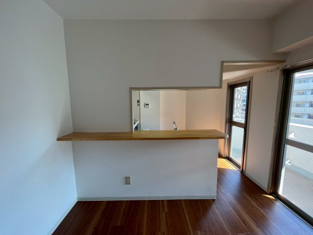 ロータリー宝塚南口のキッチン|コンパクトなキッチンで掃除もラクラク