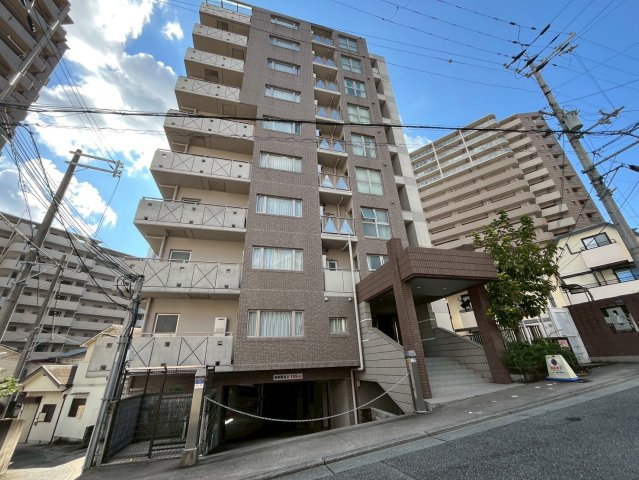 ロータリー宝塚南口の外観|きれいな外観です