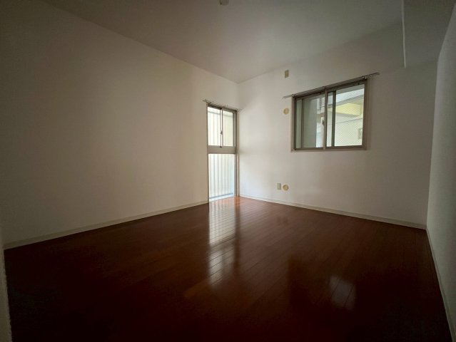 ロータリー宝塚南口の居間・リビング|ゆったり過ごせるリビングです