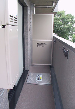 ルーブル笹塚弐番館のバルコニー