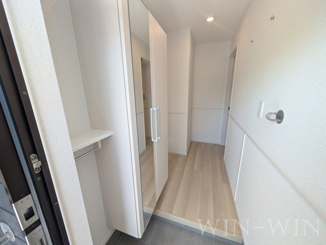 フリーデンハイム潮崎 Ⅱの玄関