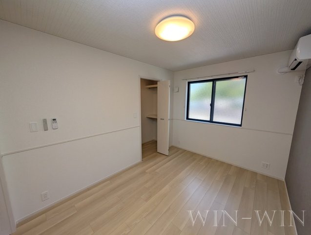 フリーデンハイム潮崎 Ⅱの寝室