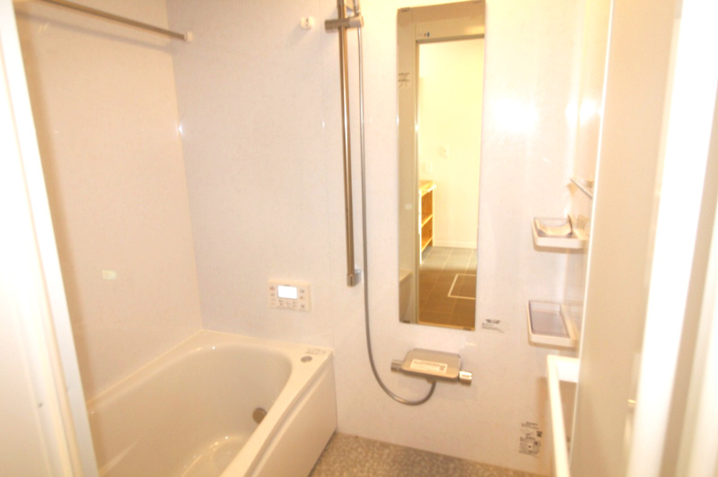 野市町西野　中古戸建【未入居物件】モデルハウス　の浴室