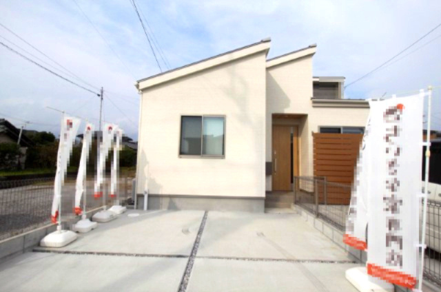 野市町西野　中古戸建【未入居物件】モデルハウス　の外観