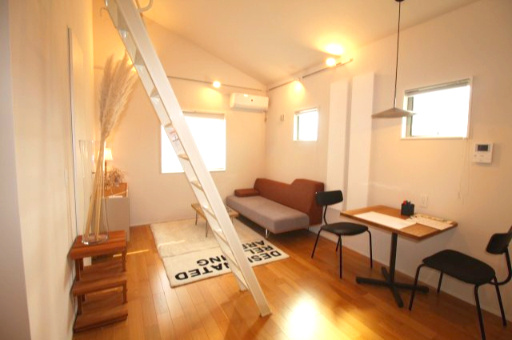 野市町西野　中古戸建【未入居物件】モデルハウス　の居間・リビング|ＬＤＫ　9.9帖