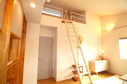 野市町西野　中古戸建【未入居物件】モデルハウス　の居間・リビング