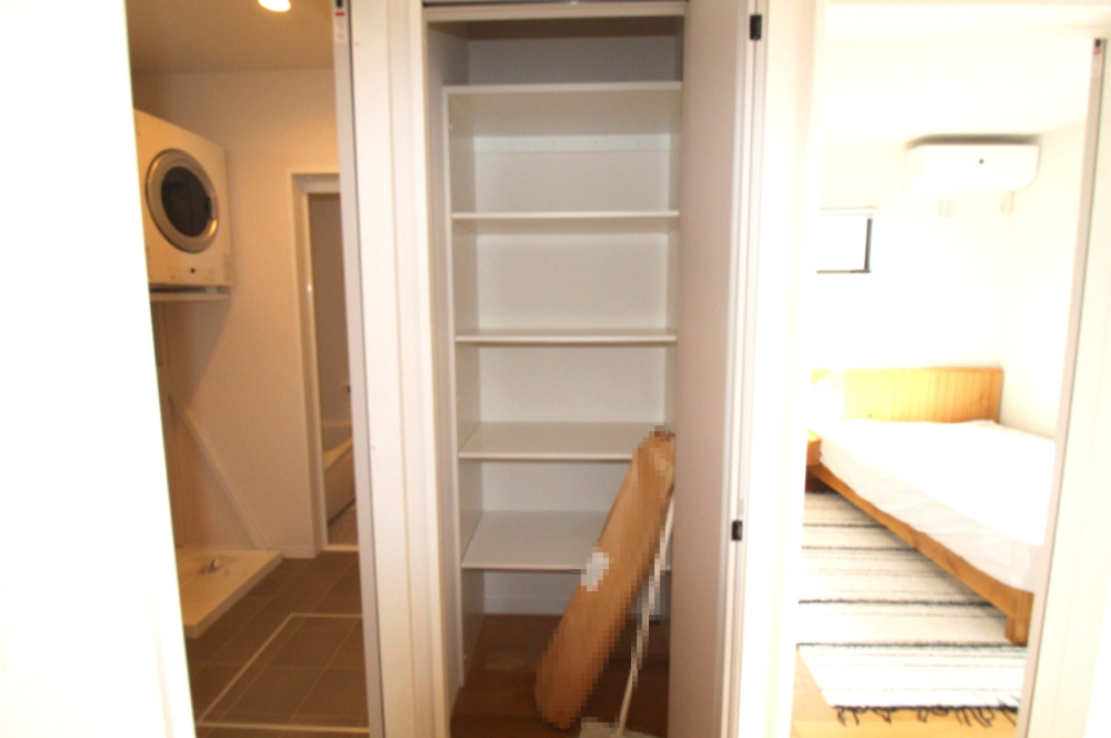 野市町西野　中古戸建【未入居物件】モデルハウス　の収納|ホール