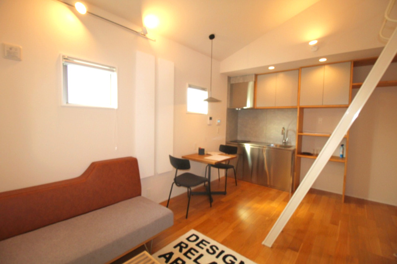 野市町西野　中古戸建【未入居物件】モデルハウス　の居間・リビング|ＬＤＫ　9.9帖