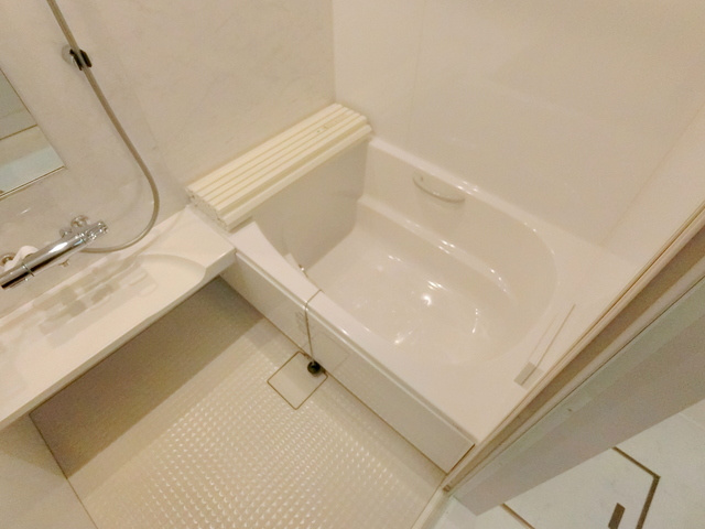 ルボワ阿佐谷の浴室|★追い焚き、浴室乾燥も設置済★