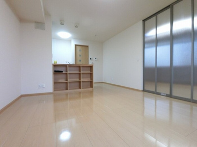 【居間・リビング】 | ヴィルドミールＭＩＹＵＫＩ | ＬＤＫ