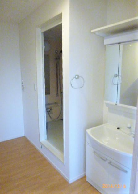 サンガーデン千葉山王　Ｂ棟の独立洗面台|洗面所