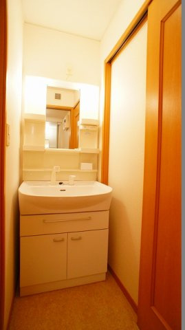 コーラルⅡの独立洗面台|スペースが確保できる洗面所です