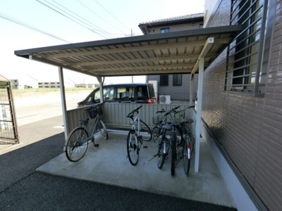 【その他共用部分】 | ヴェルデ･ナチュール Ⅱ Ｂ | 駐輪場