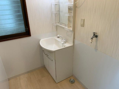 【洗面所】 | 岡田宅貸家 | 使いやすい洗面所です