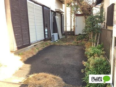 【駐車場】 | 岡田宅貸家 | 駐車スペースもあります