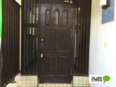 【エントランス】 | 岡田宅貸家 | ゆとりのあるエントランスです